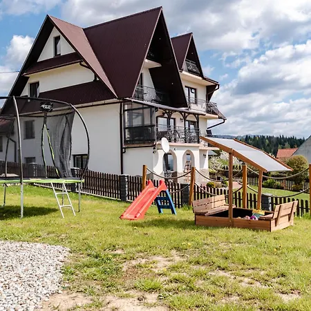 U Chmielakow-huba Z Widokiem Na Jezioro Czorsztynskie Tatry Balia Huba